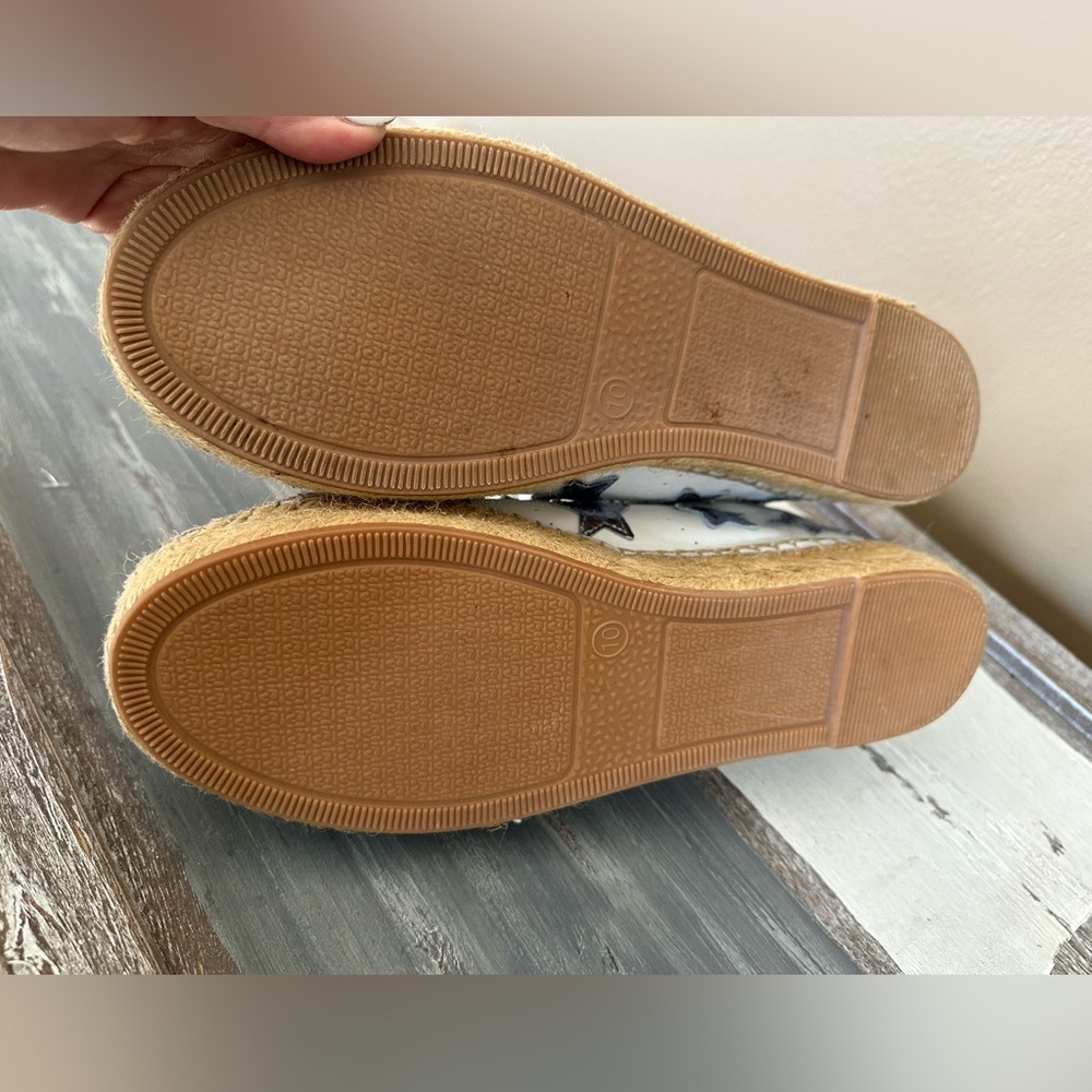 Marc Fisher Women’s Marcia Star Espadrille Sneaker - Size 10. - Picture 6 of 6